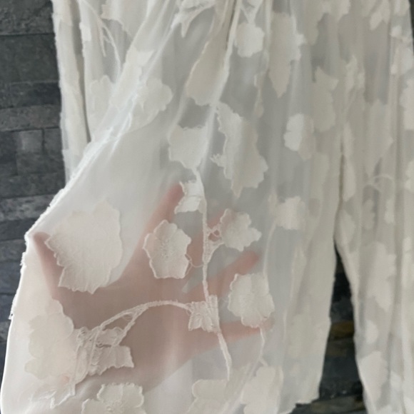 Joie Adison Blouse - Picture 6 of 8